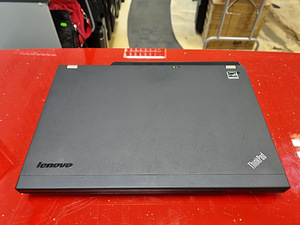 Lenovo Thinkpad X230 i5, 4 ГБ ОЗУ, SSD (2 фото из 5)