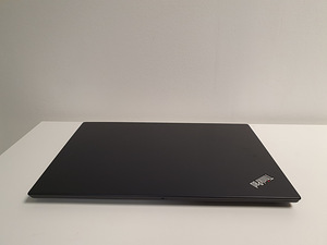 Thinkpad T495s Ryzen 5, 16GB RAM, Windows 11 (2 foto / 8)