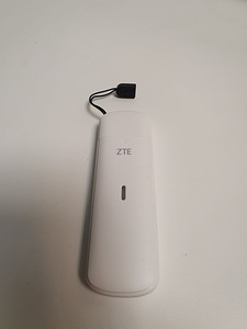 ZTE 4G USB модем (4 фото из 5)