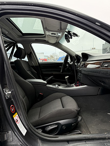BMW 325i Turvakaarega 160kW (7 foto / 9)