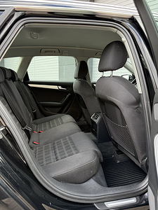 Audi A4 2.0tdi quattro 2013 (12 foto / 14)