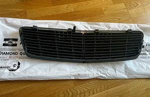 Iluvõre Mercedes-Benz W203, A2038800183 (2 foto / 4)