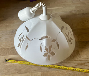 Ripplaelamp akrüülkupliga E27 ø44cm (1 foto / 2)