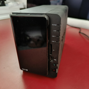 Synology DS213+ NAS-seade (kettamassiiv) (1 foto / 4)