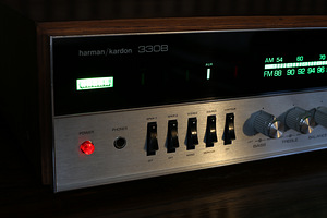 Harman Kardon 330B ressiiver (2x20W, ca 9 kg, ca 1974) (4 foto / 10)