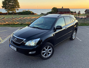Lexus RX 350 President (1 foto / 14)