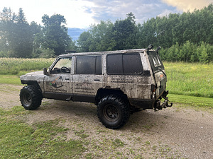 Nissan Patrol 260 (2 foto / 6)