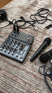 Behringer Xenyx 1202FX mikseripult, 2 mikrofoni + kaablid (1 foto / 4)