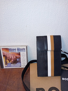 Hugo Boss kott (2 foto / 2)