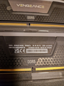 Corsair Vengeance RGB DDR5 32GB 6000MHz (3 foto / 3)