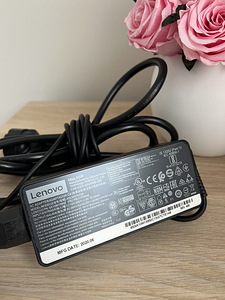 Vähekasutatud originaal Lenovo laadija 65W Type C kaabel (3 foto / 3)