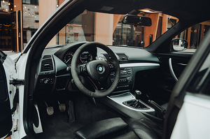 BMW 123d 2011 (9 фото из 15)