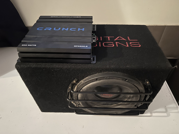 SubwooferDd le-m10 ja võim crunch gpx500.2