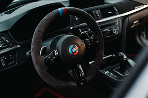 BMW 335 X-Drive M Package 3.0 225kW (10 фото из 15)