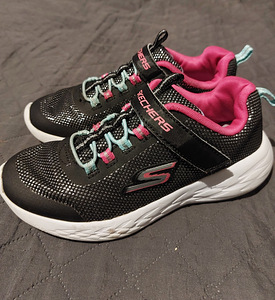 Skechersid, suurus 33 (1 foto / 1)