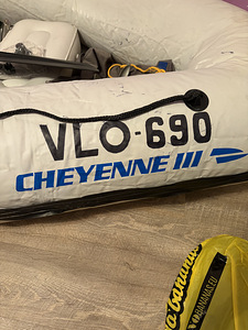 Надувная лодка Cheyenne III 400 (3 фото из 9)