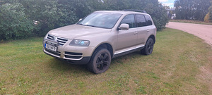 VW Touareg 3.0 165kw (2 foto / 9)
