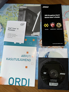 Lauaarvuti + monitor + kõrvaklapid + kõlarid + klaviatuur + (9 foto / 10)