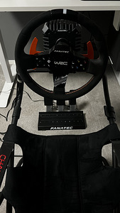 Fanatec CSL DD 8nm + CSL Pedals LC + SHH Shifter + Playseat (2 foto / 3)