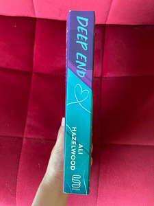 Deep End - Ali Hazelwood (book ENG) (3 foto / 4)
