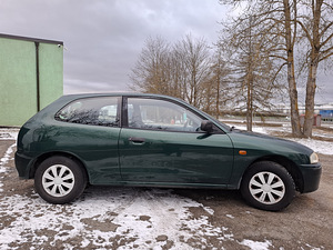 Mitsubishi Colt GLX (6 foto / 15)