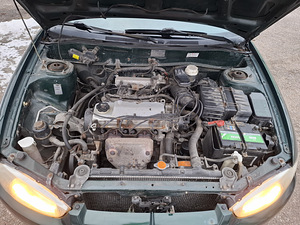 Mitsubishi Colt GLX (10 foto / 15)