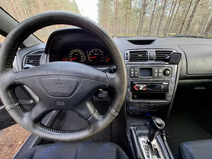 Mitsubishi Galant AVANCE 2.4 16V 106kW (12 foto / 15)