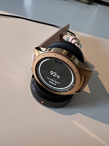 Samsung Galaxy Watch Rose Gold 42mm, BT/Wifi/GPS (5 foto / 5)