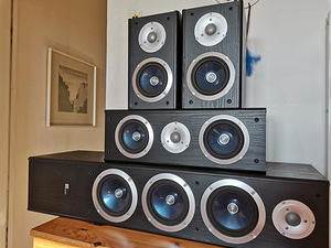 Kõlarid Pure Acoustics XTI seeriast (1 foto / 8)