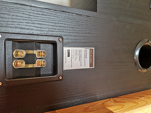 Kõlarid Pure Acoustics XTI seeriast (7 foto / 8)