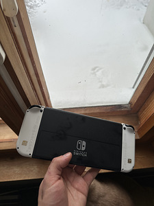 Продам Nintendo switch OLED Zelda Totk edition. (2 фото из 2)