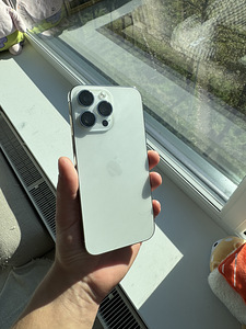 Продам iphone 14 pro max 128GB 84% аккумулятора. (1 фото из 3)