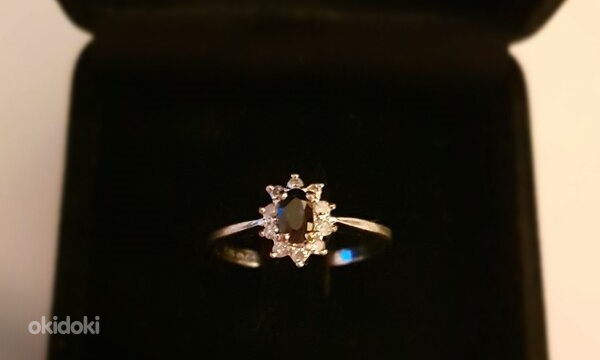 Золотое кольцо с синим сапфиром (фото #2)
