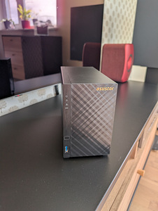 Asustor AS1002T v2 NAS (1 фото из 1)