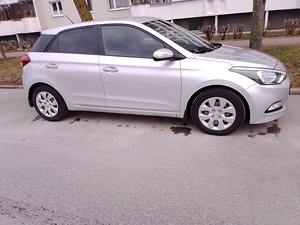 Hyundai i20 (5 foto / 8)