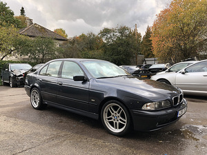 BMW 523 (1 фото из 7)