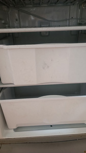 Холодильник Indesit, Mustamae (3 фото из 3)