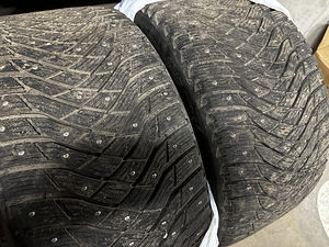 295/35/21 GoodYear UltraGrip Arctic 2, DOT 4721, 9,5mm (6 foto / 6)