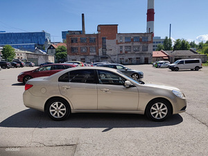 Chevrolet Epica 2.0 (6 foto / 8)