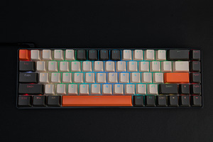 Klaviatuur Ziyoulang T8 Blue switch RGB (2 foto / 4)