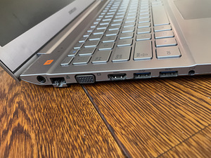 Samsung sülearvuti 15" (3 foto / 6)