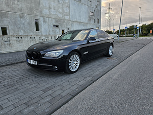 BMW 730 F01 180KW (1 foto / 15)