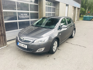 Opel Astra 1.6 85kw manual 2012 (4 foto / 7)