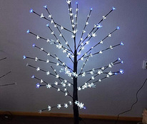 Dekoratiivne LED-puu