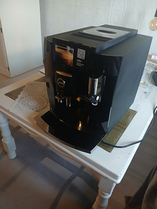 Müüa uus pakendis Jura E8 Piano Black kohviaparaat! (3 foto / 7)