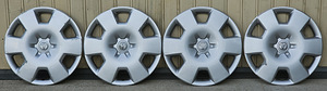 Toyota originaal ilukilbid R15 4 tk (1 foto / 2)