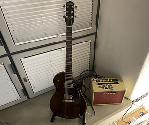 Gretsch G2210 elektrikitarr Blackstar võimendiga (1 foto / 3)