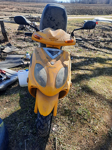Скутер 125cc (2 фото из 3)