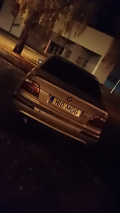 BMW 523i (2 foto / 2)