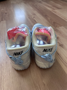 Nike Off-White Dunk Low (3 фото из 7)